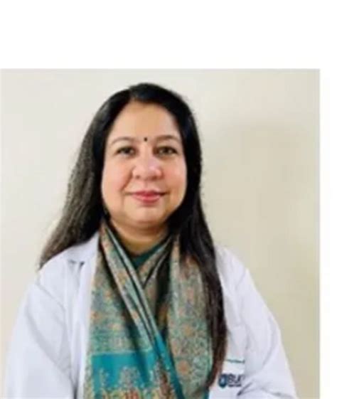 dr nidhi khera.